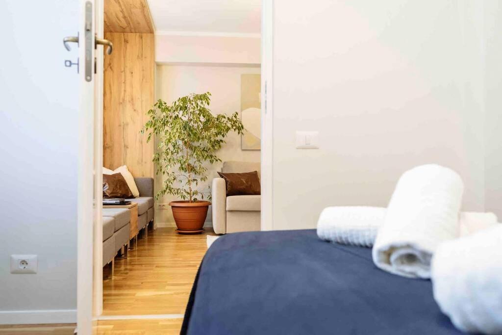 Stunning Views 2Br Intercontinental Flat Leilighet Bucureşti Eksteriør bilde