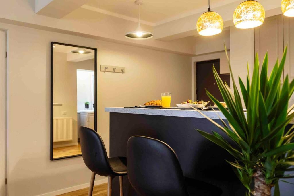 Stunning Views 2Br Intercontinental Flat Leilighet Bucureşti Eksteriør bilde